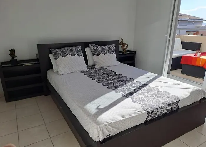 Spacieux 3 Pieces Vue Apartment Saint-Raphael (Var)