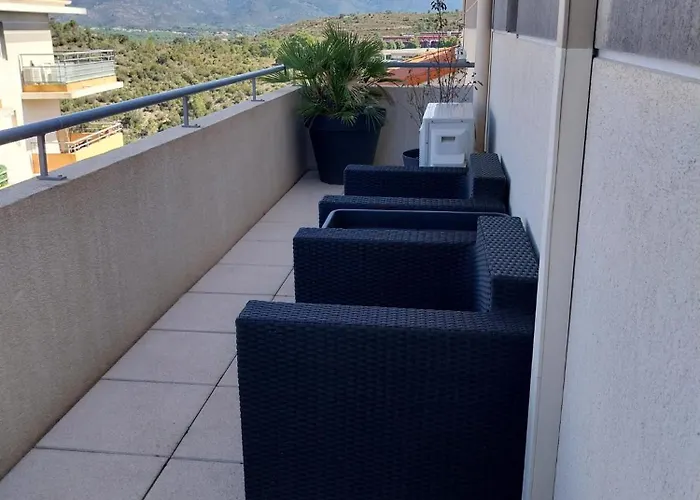 Spacieux 3 Pieces Vue *