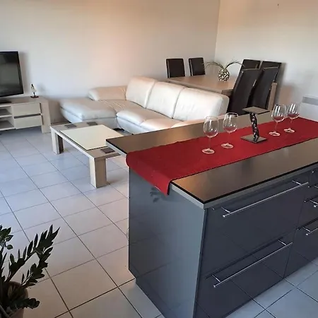 Spacieux 3 Pieces Vue Apartamento Saint-Raphaël